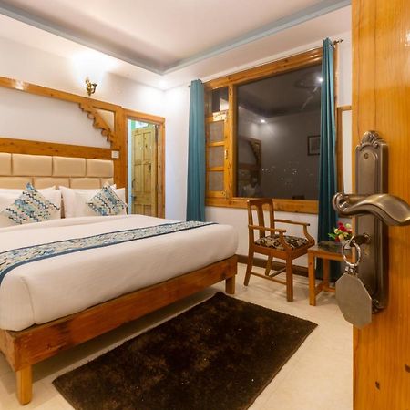 Golden Oak Bed and Breakfast Shimla Eksteriør billede
