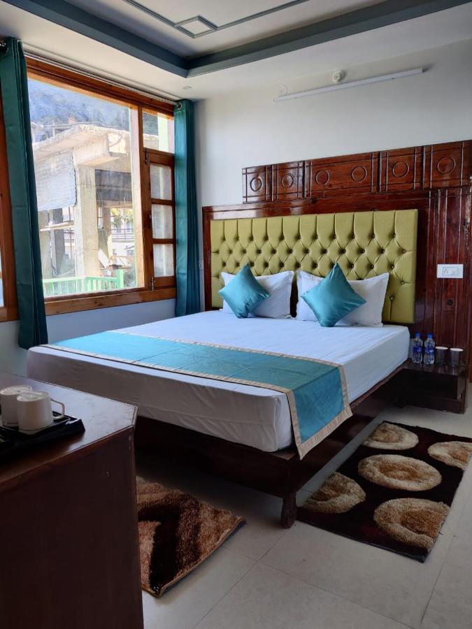 Golden Oak Bed and Breakfast Shimla Eksteriør billede