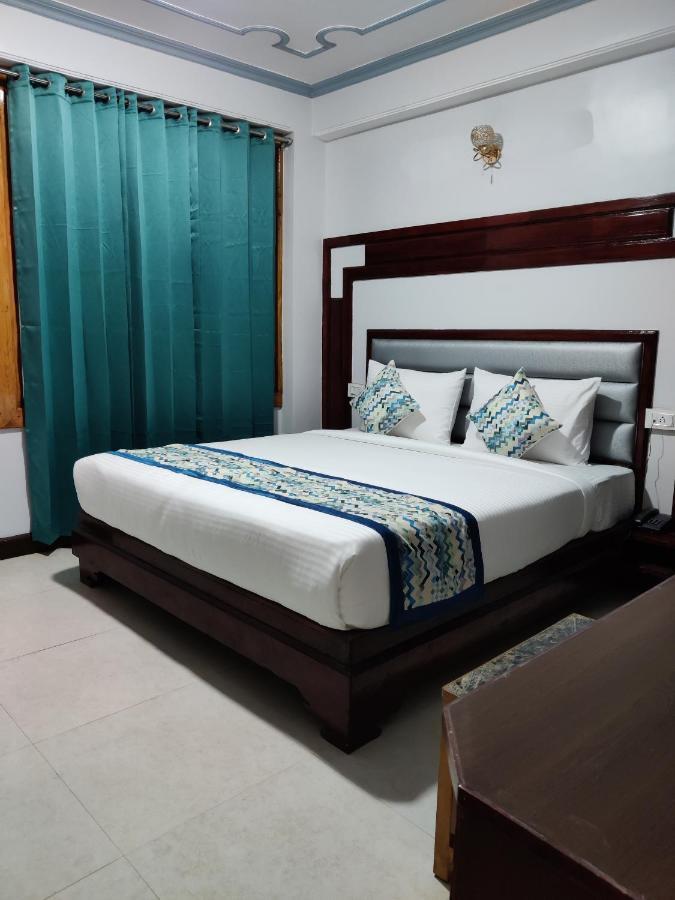Golden Oak Bed and Breakfast Shimla Eksteriør billede